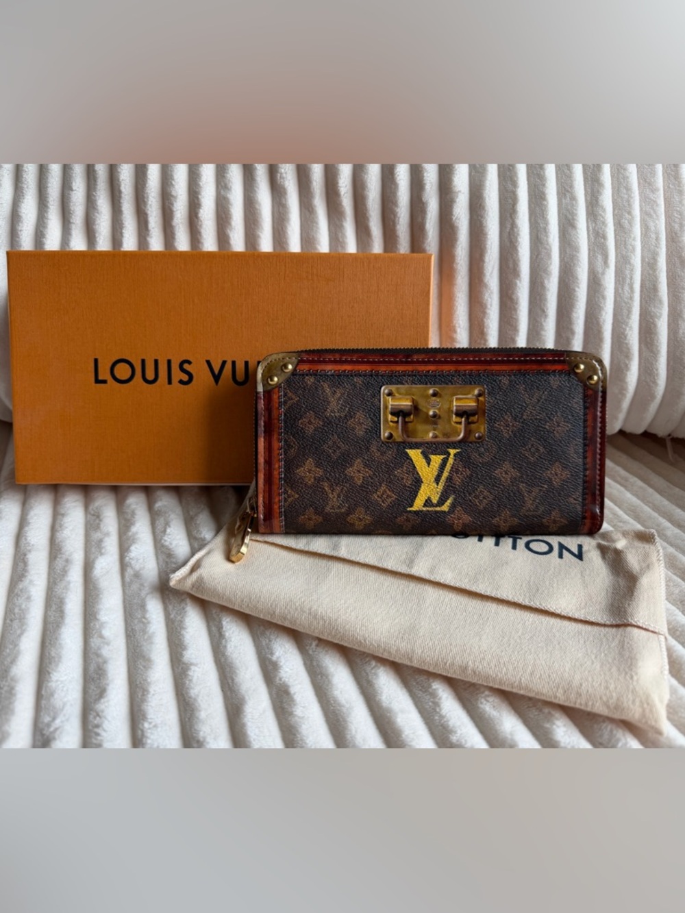 Louis Vuitton Monogram Zippy Wallet Trunk